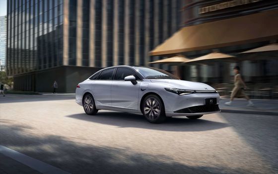 2024 Xpeng P5 इलेक्ट्रिक वाहन EV इलेक्ट्रिक कार लंबी दूरी 480 किमी 155KW पावर 170 किमी/घंटा