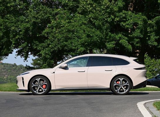 पर्याप्त रंगों के साथ स्टॉक में नई ऊर्जा वाहन 2024 Nio ET5T वीलाई इलेक्ट्रिक वाहन 75kwh 200km/h हाई स्पीड कार