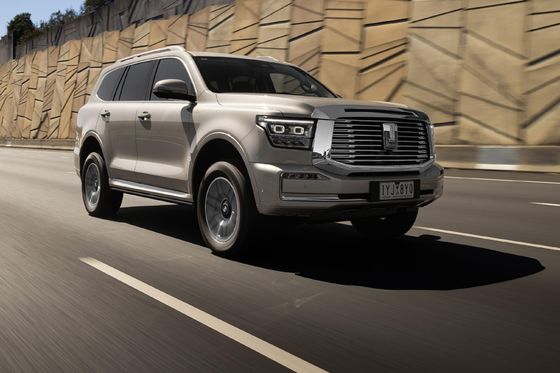 नई ऊर्जा कार 2023 TANK 500 PHEV AWD ड्राइवट्रेन 180 किमी/घंटा की शीर्ष गति 6.9 सेकंड 0-100 त्वरण के साथ