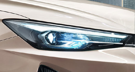 NEDC501Km ड्राइव रेंज Roewe Ei5 एमपीवी शुद्ध इलेक्ट्रिक वाहन शीर्ष गति 185km/h 8.3sec 0-100km/h त्वरण