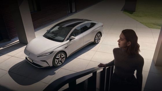 शुद्ध इलेक्ट्रिक वाहन Feifan F7 जीवन भर के लिए मुफ्त बैटरी चार्जिंग और स्वैपिंग के साथ आता है 500 किमी आरडब्ल्यूडी ड्राइवट्रेन इलेक्ट्रिक कार