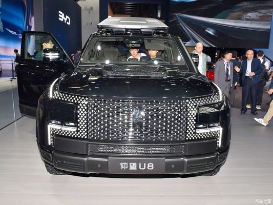 पूर्व बिक्री 2024 बीजिंग ऑटो शो BYD यांगवांग U8 2024 लक्जरी ऑफ रोड वाहन 1197hp 4मोटर 4wd इलेक्ट्रिक कार Byd U8 हाइब्रिड