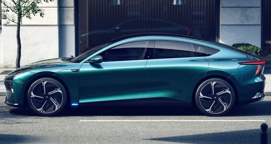 स्व-ड्राइविंग रोबोट 2024 Jiyue01 200kw मोटरपावर 272 P.s 550km CLTC रेंज 200km/h पर शीर्ष गति के साथ शुद्ध इलेक्ट्रिक कार