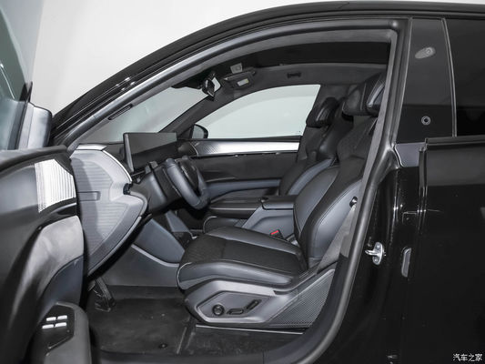 स्व-ड्राइविंग रोबोट 2024 Jiyue01 200kw मोटरपावर 272 P.s 550km CLTC रेंज 200km/h पर शीर्ष गति के साथ शुद्ध इलेक्ट्रिक कार