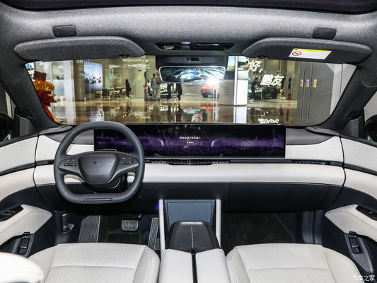 स्व-ड्राइविंग रोबोट 2024 Jiyue01 200kw मोटरपावर 272 P.s 550km CLTC रेंज 200km/h पर शीर्ष गति के साथ शुद्ध इलेक्ट्रिक कार