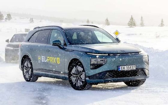 नई प्रीमियम इलेक्ट्रिक एसयूवी -एक्सपेंग जी9 2024 570 किमी प्रो 230 मोटरपावर 430 एन.एम. टॉर्क 6.4 सेकंड 0-100 किमी/घंटा त्वरण