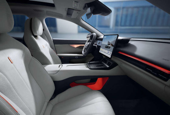 शक्तिशाली नई हाइब्रिड कार LYNK&CO 07 EM-P 163 PS और 255 Nm Torque और 160kw मोटर पावर और 3 स्पीड DHT गियरबॉक्स के साथ