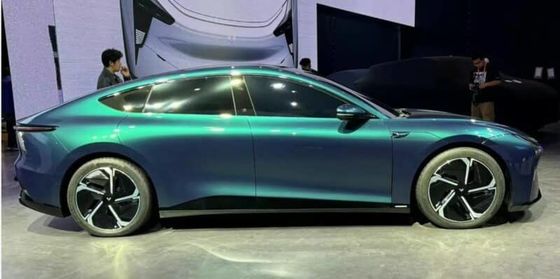 पूर्व-बिक्री जीली&बाइडू संयुक्त ब्रांड Jiyue07 200kw/271P.s मोटर शक्ति के साथ शुद्ध इलेक्ट्रिक वाहन 2WD ड्राइवट्रेन 4door/5seats