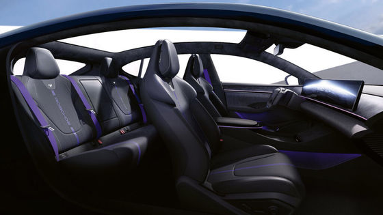 पूर्व-बिक्री जीली&बाइडू संयुक्त ब्रांड Jiyue07 200kw/271P.s मोटर शक्ति के साथ शुद्ध इलेक्ट्रिक वाहन 2WD ड्राइवट्रेन 4door/5seats