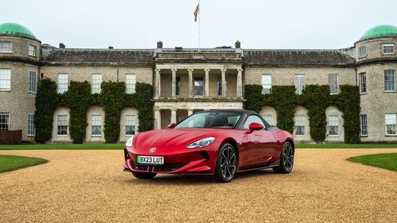 एमजी साइबरस्टर ट्रॉफी सभी इलेक्ट्रिक स्पोर्ट्स कार एक स्वस्थ 335bhp और 350lb फुट टॉर्क, 336 मील रेंज 77kwh बैटरी के तहत