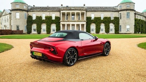 एमजी साइबरस्टर ट्रॉफी सभी इलेक्ट्रिक स्पोर्ट्स कार एक स्वस्थ 335bhp और 350lb फुट टॉर्क, 336 मील रेंज 77kwh बैटरी के तहत