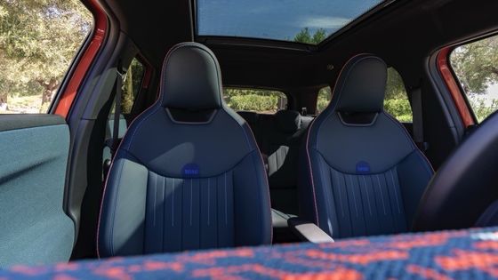 सभी नए सभी इलेक्ट्रिक MINI Aceman SE 54.2kwh बैटरी के साथ एक शक्तिशाली 215hp & 330N.m मोटर 7.1s 0-100km / h का त्वरण