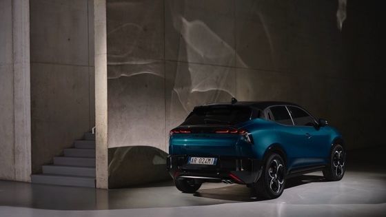 पहली ईवी कॉम्पैक्ट कार अल्फा रोमियो जूनियर इलेक्ट्रिक 54.8kwh बैटरी के साथ और एक अधिकतम शक्ति के साथ 158kW, तक 345 मील रेंज