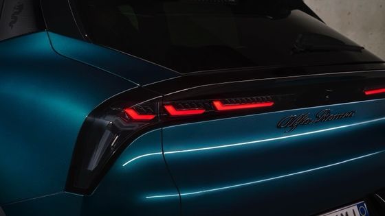 पहली ईवी कॉम्पैक्ट कार अल्फा रोमियो जूनियर इलेक्ट्रिक 54.8kwh बैटरी के साथ और एक अधिकतम शक्ति के साथ 158kW, तक 345 मील रेंज