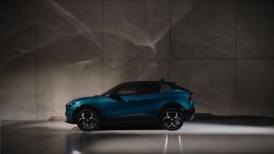 पहली ईवी कॉम्पैक्ट कार अल्फा रोमियो जूनियर इलेक्ट्रिक 54.8kwh बैटरी के साथ और एक अधिकतम शक्ति के साथ 158kW, तक 345 मील रेंज