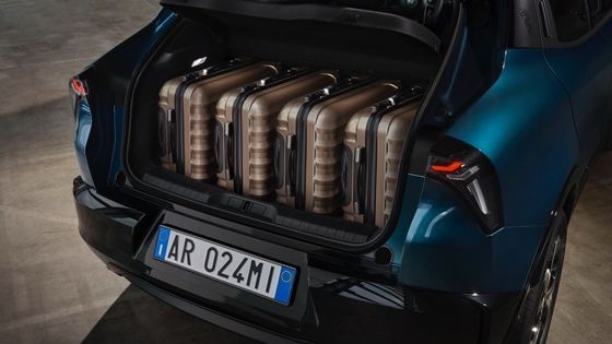 पहली ईवी कॉम्पैक्ट कार अल्फा रोमियो जूनियर इलेक्ट्रिक 54.8kwh बैटरी के साथ और एक अधिकतम शक्ति के साथ 158kW, तक 345 मील रेंज