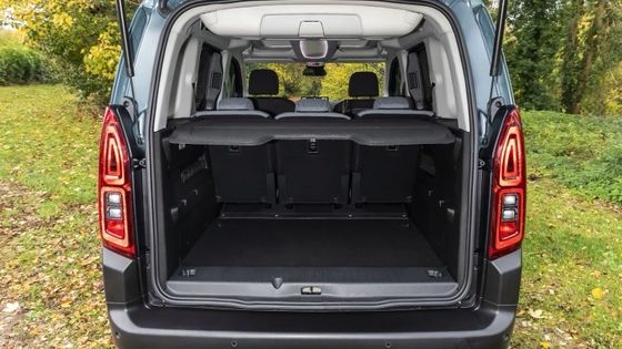 नई CITROEN ई-बर्लिंगो नई इलेक्ट्रिक वाहन 339 किमी रेंज 52kwh बैटरी के साथ 100kw ((136P.s) मोटर शक्ति और 132 किमी / घंटा शीर्ष गति