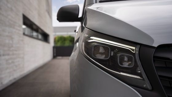 9 सीटर ईवी मर्सिडीज-बेंज ईवीटो टूरर लॉन्ग 201bhp इलेक्ट्रिक मोटर और 90kWh उपयोग करने योग्य बैटरी के साथ