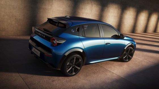 154 अश्वशक्ति और 260 एन.एम. के लिए फ्रंट माउंट मोटर के साथ लिमिटेड पहली इलेक्ट्रिक कार लैंसिया Ypsilon