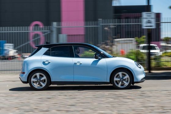 इलेक्ट्रिक वाहन 2024 GMW ORA शुद्ध इलेक्ट्रिक कार 126kw/171ps मोटरपावर 160km/h शीर्ष गति&400kmRANGE