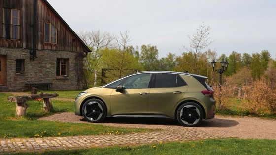 क्लासिक और नवीनतम ईवी कार वोक्सवैगन आईडी 3 प्रो डब्ल्यूएलटीपी 434 किमी रेंज 150kw ((204P.s) मोटरपावर7.6sec त्वरण 0-100km/h