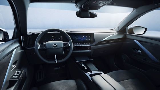 ओपल एस्ट्रा इलेक्ट्रिक पर आरामदायक ड्राइव इलेक्ट्रिक वाहन 54kwh बैटरी के साथ 150kw मोटरपावर 170km/h शीर्ष गति पर