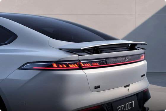 2024 शक्तिशाली Dongfeng Eπ 007 200Pro EREV 200km CLTC 160kw मोटर शक्ति 310N.m 7.2s 0-100km/h त्वरण के साथ टॉर्क