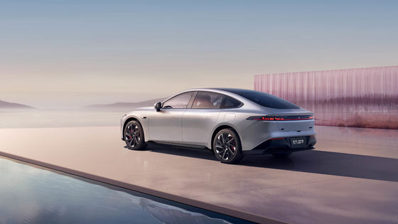 2024 शक्तिशाली Dongfeng Eπ 007 200Pro EREV 200km CLTC 160kw मोटर शक्ति 310N.m 7.2s 0-100km/h त्वरण के साथ टॉर्क