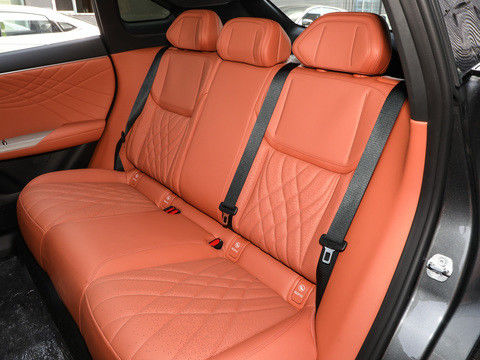 नवीनतम HUAWEI सिस्टम डीपॉल S07 2024 EREV 121 किमी CLTC0.5h के साथ फास्ट चार्जिंग समय 175kW अधिकतम शक्ति 320N.m टॉर्क