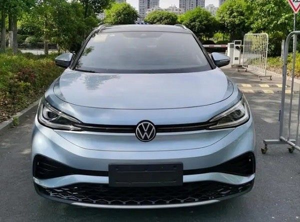 0.67h फास्ट चार्जिंग इलेक्ट्रिक कार लंबी रेंज 425km VW ID 4X नई ऊर्जा