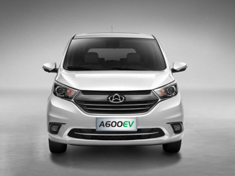 Changan Auchan A600EV प्योर इलेक्ट्रिक कार MPV 6 सीटर EV कार लिथियम आयन बैटरी