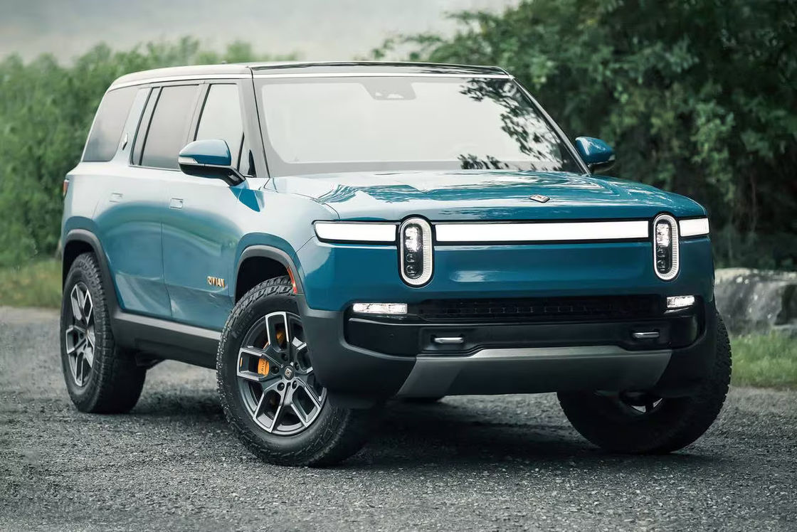 2023 RIVIAN R1S चार मोटर 800P.S 660 किमी की रेंज 3.1 सेकंड में 60 मील प्रति घंटे को मारता है सभी इलेक्ट्रिक पावरट्रेन W 7seats उच्च अंत कार्बिन