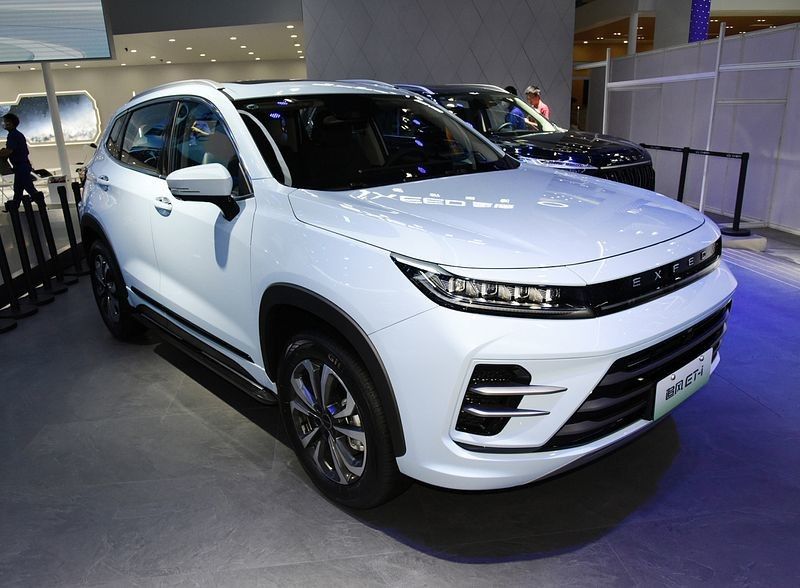 2023 क्लासिक EXCEED हाइब्रिड कार चेरी EXCEED ET-i 1.5T 156hp L4+ 125इलेक्ट्रिक मोटर 180km/h शीर्ष गति 0-100km/h 7 सेकंड में